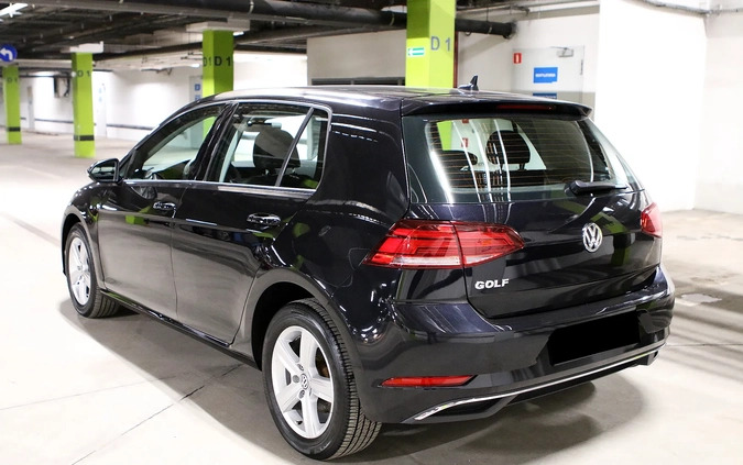 Volkswagen Golf cena 87800 przebieg: 30300, rok produkcji 2020 z Trzebiatów małe 436
